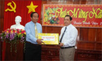 Lãnh đạo 5 tỉnh Campuchia thăm và chúc tết tỉnh Bình Phước