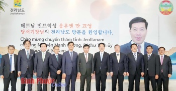 Binh Phuoc Provincial leaders visit and work with Jeollanam Provincial Government, South Korea